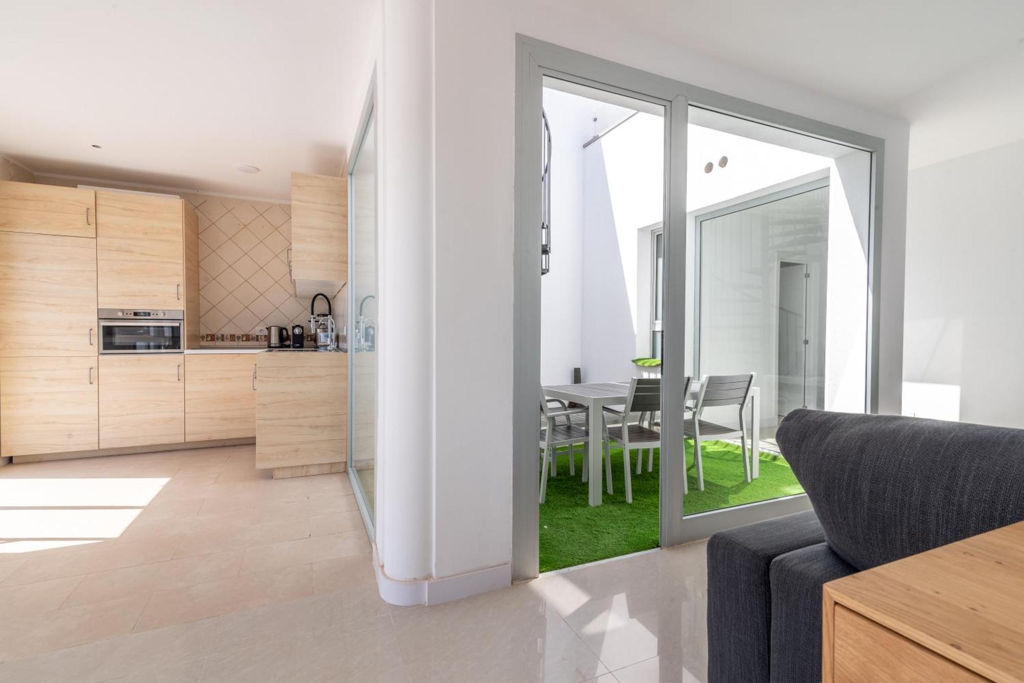 House Near The Beach W Sea View Arico Bagian luar foto
